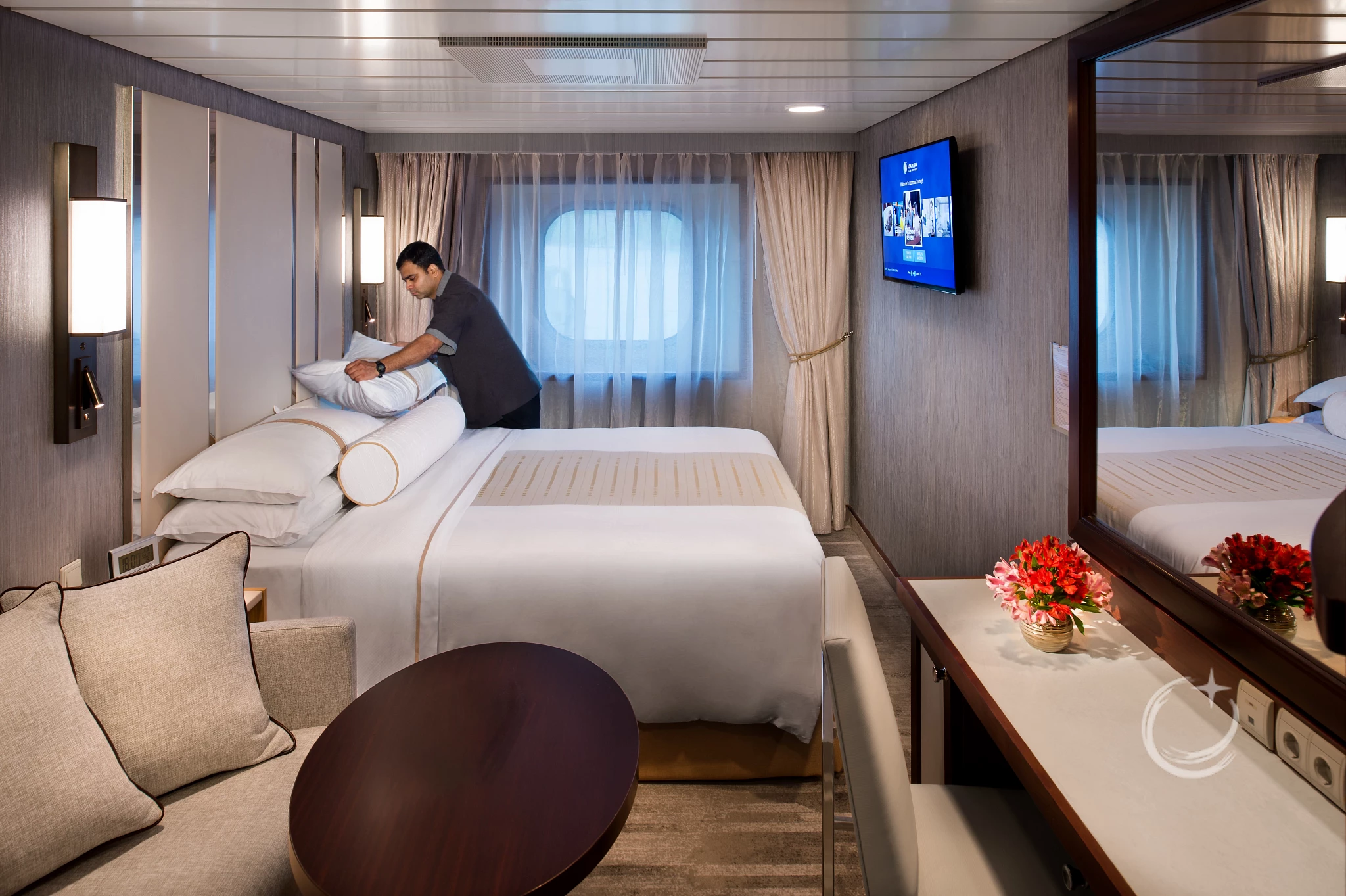 Club Oceanview Stateroom	 – [08]